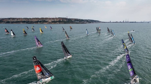 Le départ de la première étape de La Solitaire du Figaro a été donné ce dimanche 7 septembre 2025.
